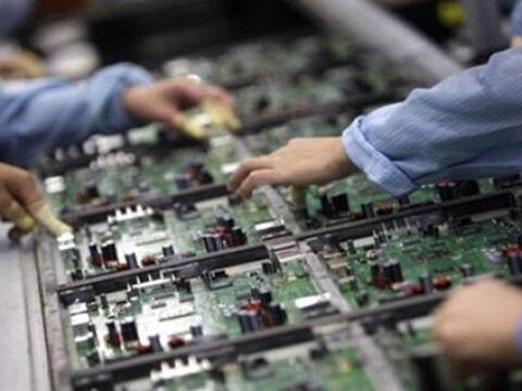 Sản xuất kim loại, điện tử,... dẫn đầu tăng trưởng công nghiệp