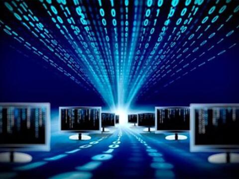 Thủ tướng Chính phủ Nguyễn Xuân Phúc: Thực hiện triệt để ưu đãi thuế cho doanh nghiệp công nghệ thông tin