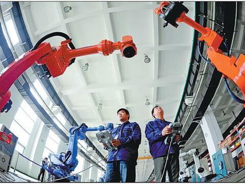 Thị trường robot công nghiệp của Trung Quốc lớn nhất thế giới
