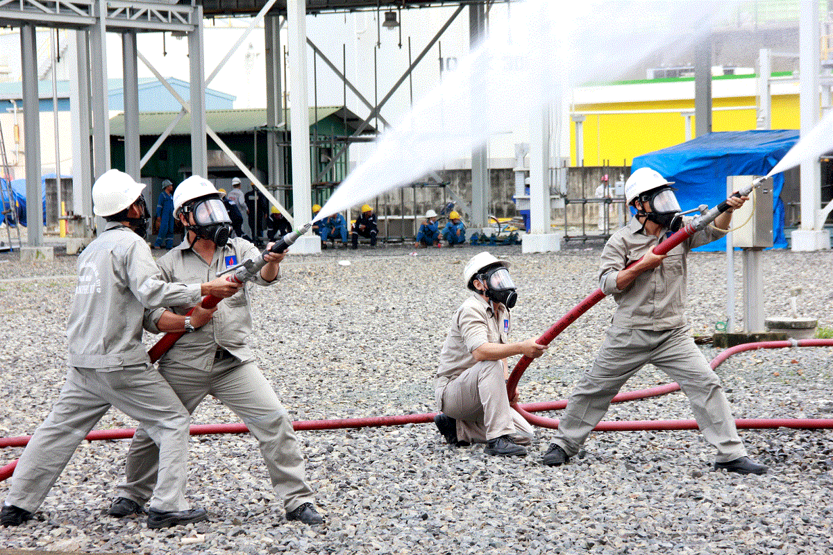 PVFCCo diễn tập phòng chống cháy nổ và sự cố bức xạ